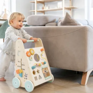 Antemergator Saro Baby din lemn FSC cu activitati