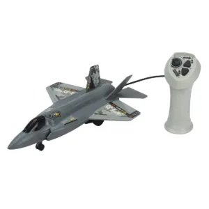 Avion de lupta cu telecomanda
