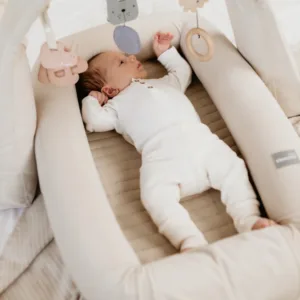 Baby nest modular cu arcada de jucarii 2in1 sand Sleepee