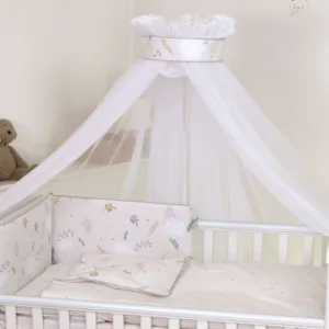 Baldachin din tul pentru patut bebe Airy Beige 160 x 600 cm suport prindere inclus