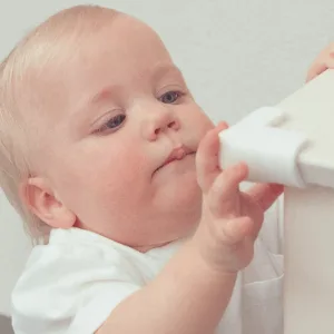 Banda protectie mobilier pentru copii Car Boy Safety Crem autoadeziva