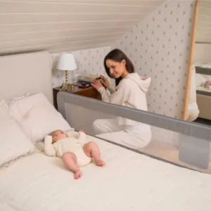 Bariera de siguranta rabatabila pentru pat Momi Lexi Plus Grey