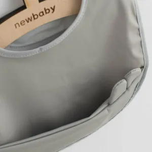 Baveta lavabila New Baby Grey 35x45 cm