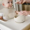 Bol din silicon cu ventuza pentru copii Babyono crem