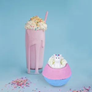 Bomba de baie handmade cu figurina Born to Be Unicorn Bath Blaster 160g Bomb Cosmetics