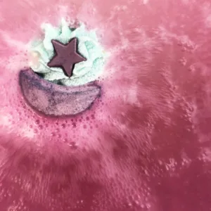 Bomba de baie handmade cu figurina Space Queen Bath Blaster 160g Bomb Cosmetics