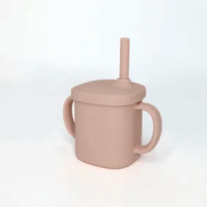 Cana cu pai si capac din silicon Coccorito Soft Pink 180 ml
