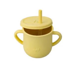 Cana din silicon cu manere si pai pentru copii 200 ml galben pal