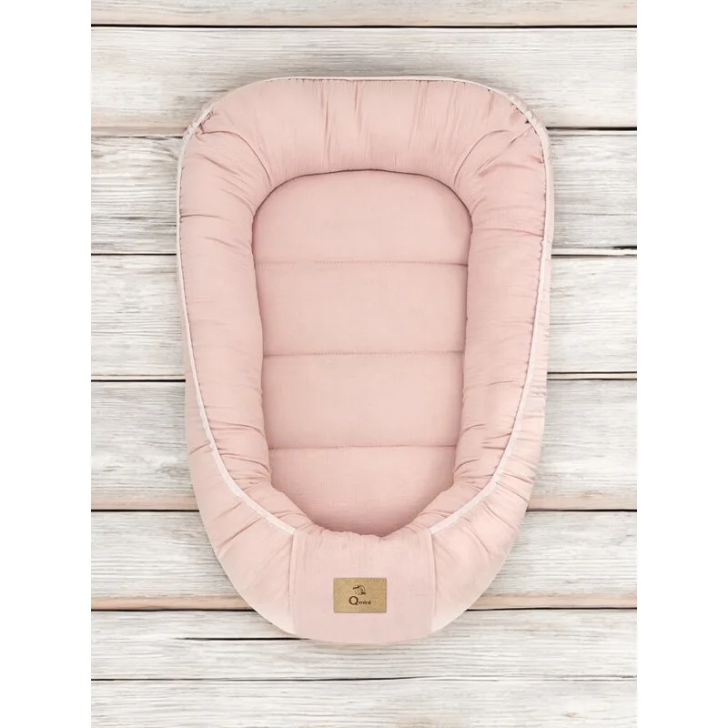 Cosulet pentru bebelusi Qmini Powder Pink Baby Nest 55x75 cm