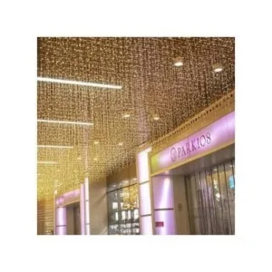 Instalatie de Craciun tip perdea franjurata cu lumina led rosie 240 leduri