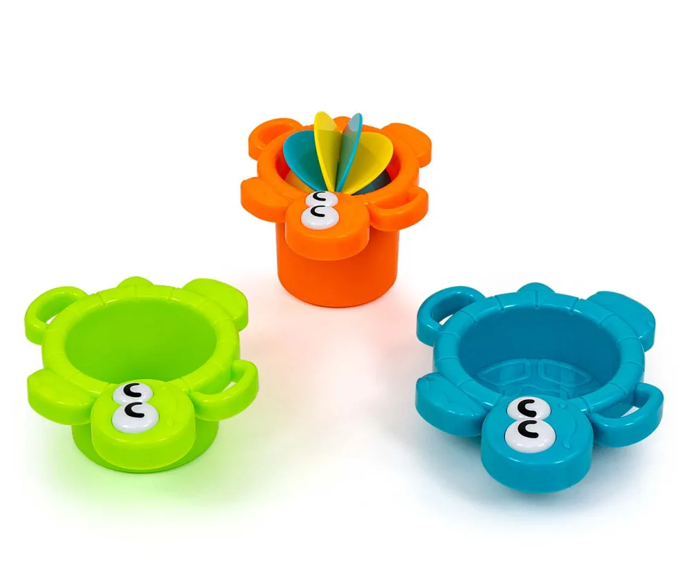 Jucarie de baie cu 3 cesti colorate