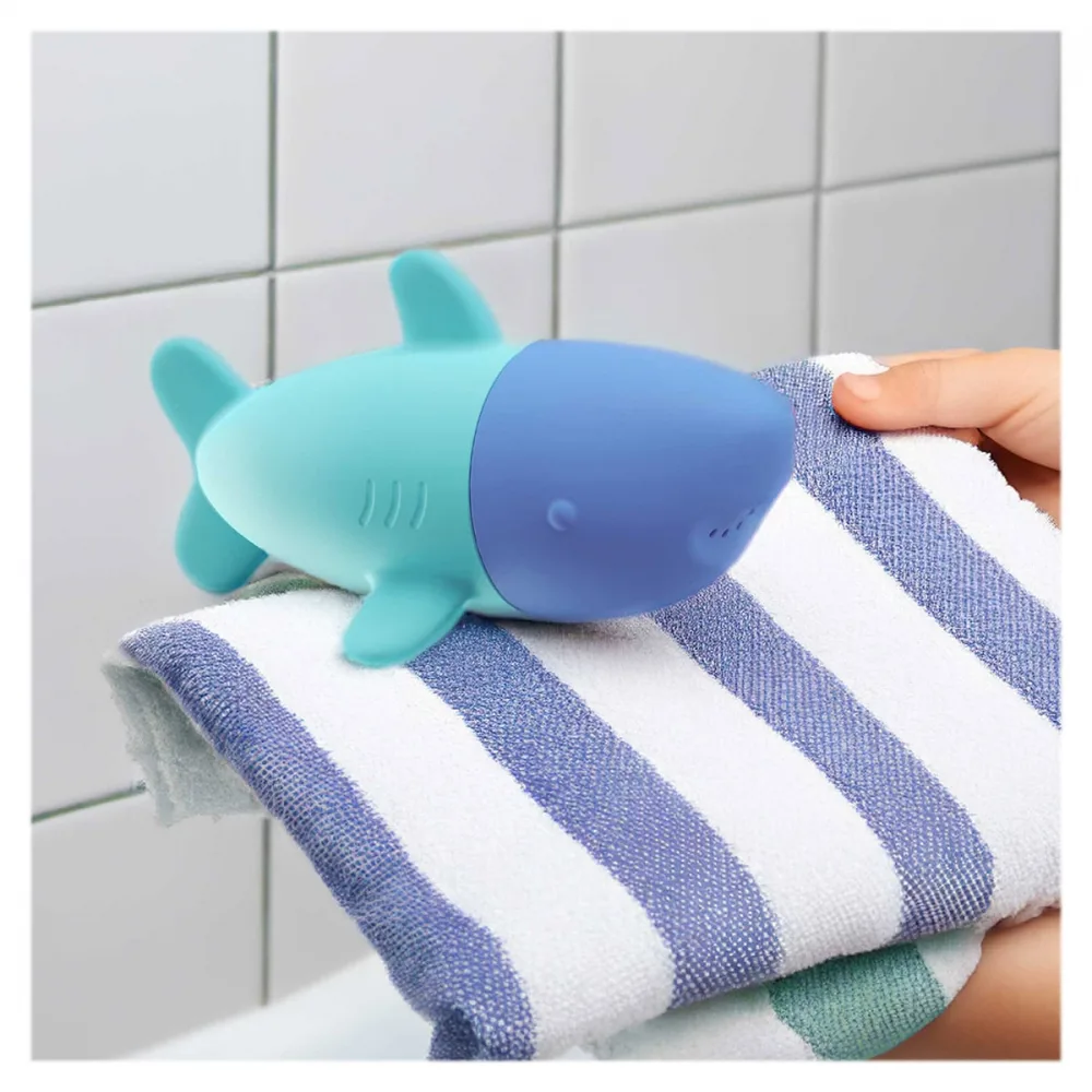 Jucarie stropitoare de baie din silicon Rechinul Squeezi