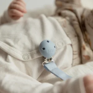 Lantisor clip Bibs Ribbon pentru suzeta Dusty Blue