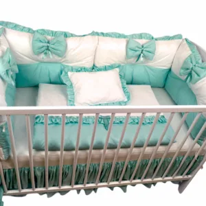 Lenjerie cu 6 aparatori pufoase si fundite Bicolore Verde Menta 140x70 cm