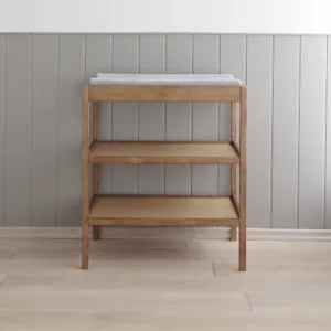 Masa infasat pentru bebelusi lemn masiv Vintage 76 x 44 x 86 cm cu 2 rafturi de depozitare inalte