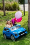 Masina electrica pentru copii Porche Macan Turbo 70W albastra