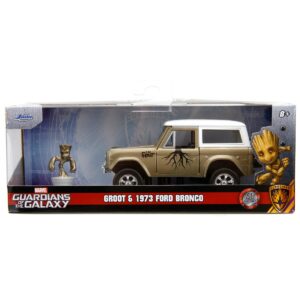 Masina si figurina Groot