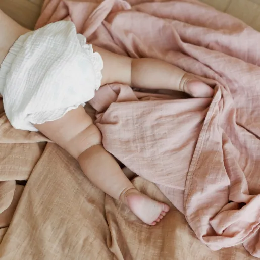 Muselina multifunctionala din bumbac organic 120x120 cm Onino Hug.me Warm peach