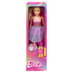 Papusa Barbie in tinuta roz
