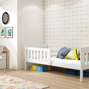 Pat din lemn cu protectie laterala Kubus 140x80 cm Alb