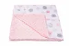 Paturica din bumbac model ghemotoace si plus minky roz pal 80x80 cm