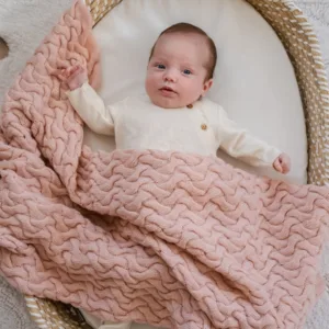 Paturica din lana merino pentru copii 85x85 cm La Millou Stoned Pink
