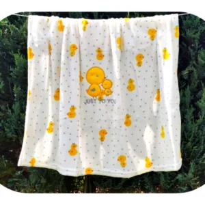 Paturica din microfibra 80x100 cm Yellow Chicken