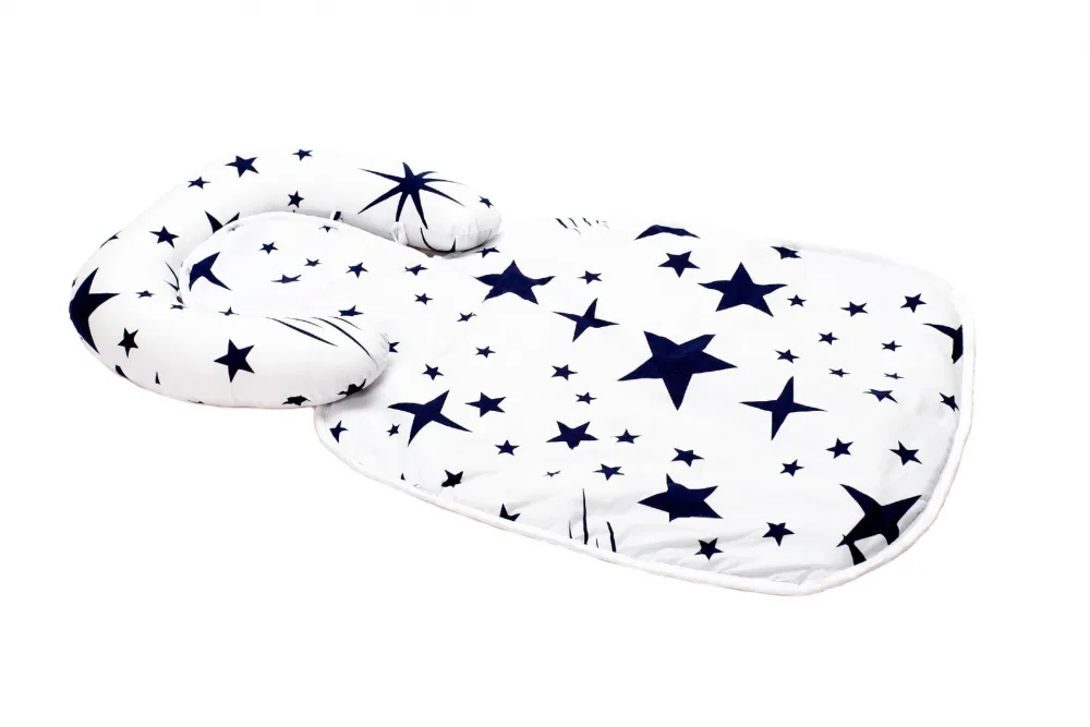 Paturica impermeabila cu tetiera detasabila model Stelute