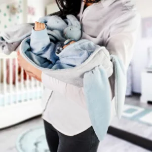 Paturica pentru caruciorscaun auto Floo for Baby Footmuff Rabbit Blue