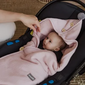 Paturica universala pentru scoica auto bumbacmuselina Sleepee Pink light 1.5 Tog