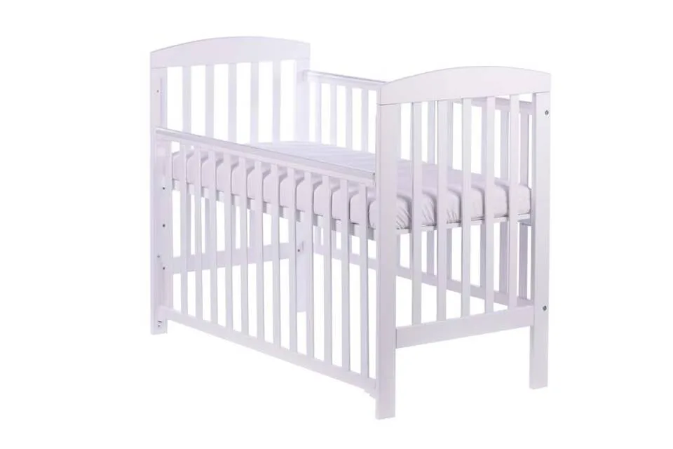 Patut bebe Olek alb din lemn masiv