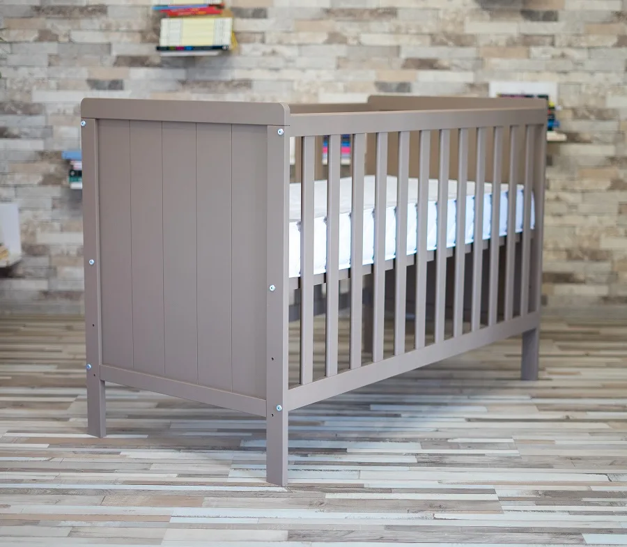 Patut bebelusi din mdf 12060 cm transformabil in sofa Elisabeth II Chocolate + Saltea Cocos