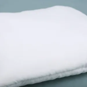 Perna antialergica pentru copii din bumbac 40x40 cm Alb