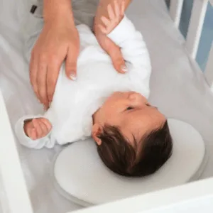 Perna ergonomica Doomoo pentru capul bebelusului