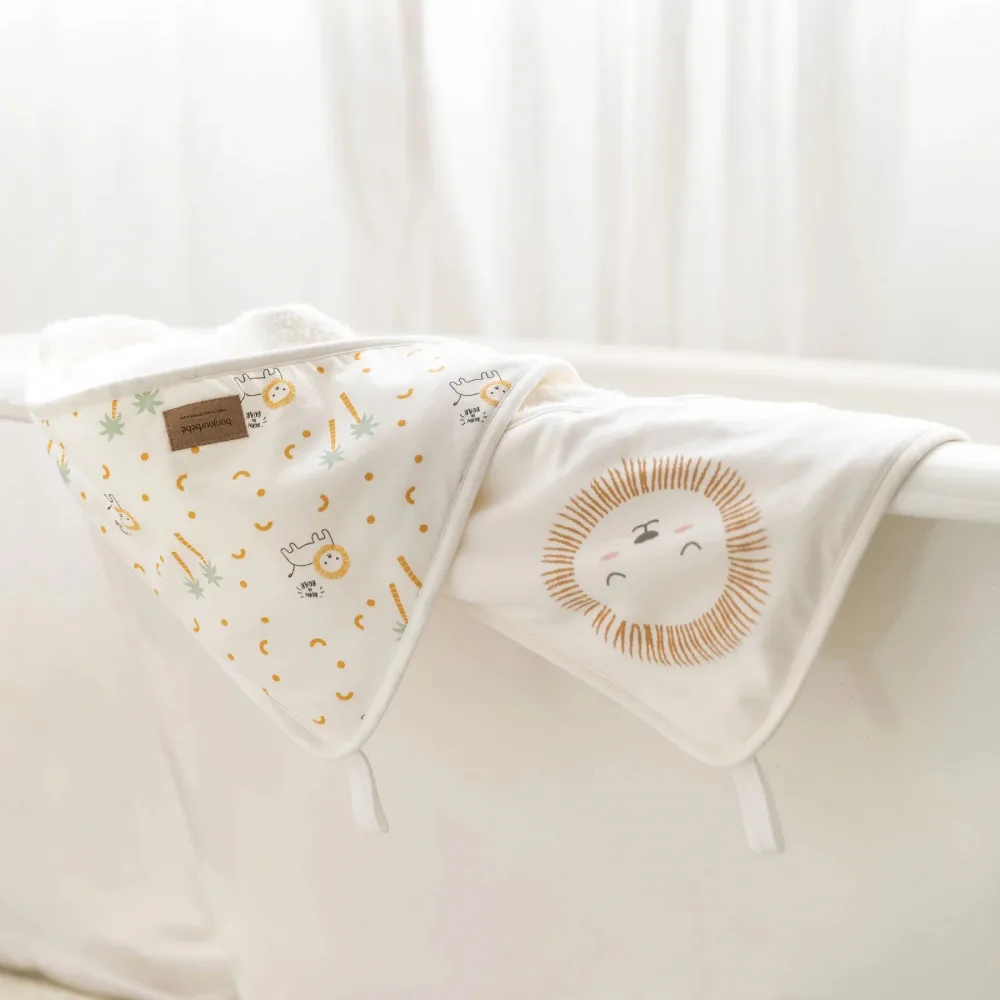 Prosop de baie cu gluga pentru bebelusi