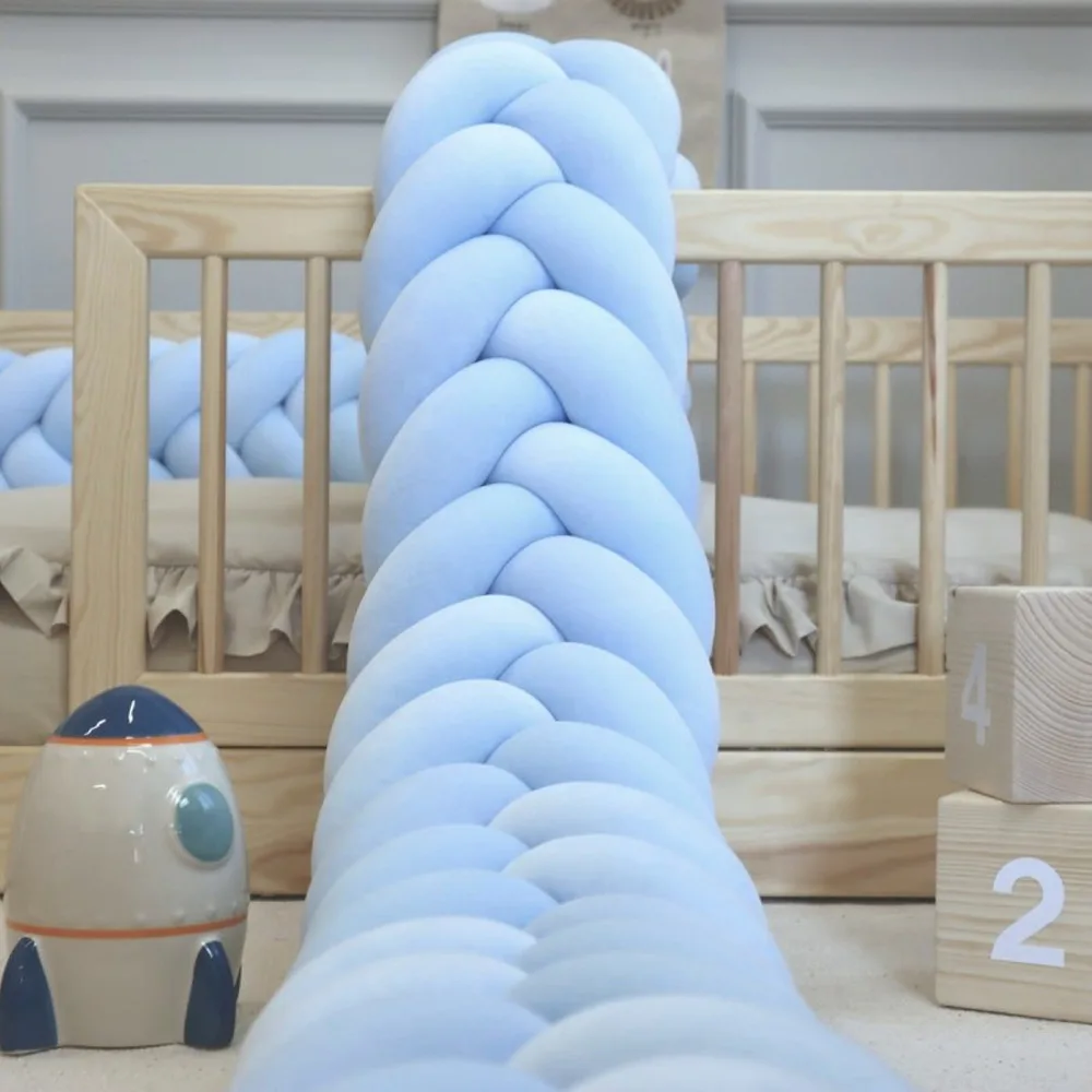 Protectie de pat impletita