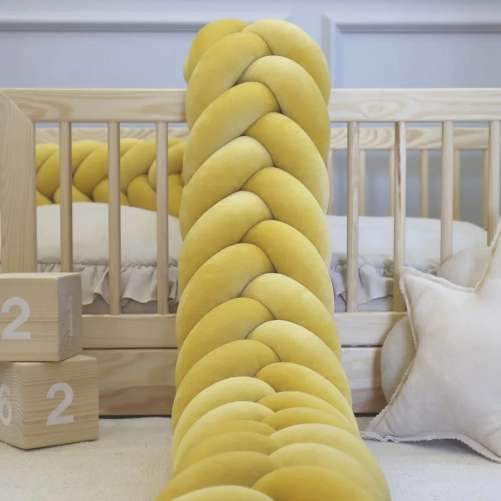 Protectie de pat impletita