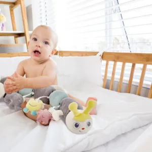 Protectie laterala multifunctionala cu jucarii din plus BabyJem Caterpilar Green