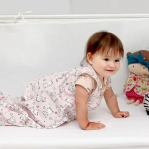Sac de dormit copii 0.8 tog KidsDecor Baby Bear roz din bumbac 140 cm