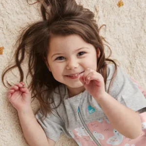 Sac de dormit cu picioruse si maneca scurta Love to Dream Rosa 1 Tog 4 ani