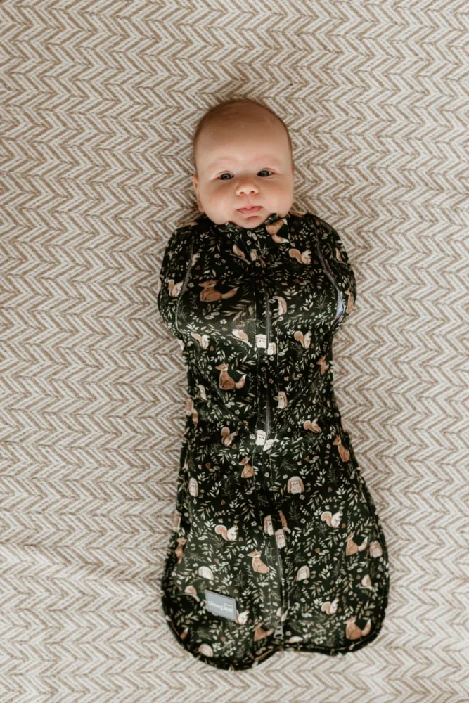 Saculet Swaddle pentru infasat + Caciulita Second Step Forest Green Sleepee