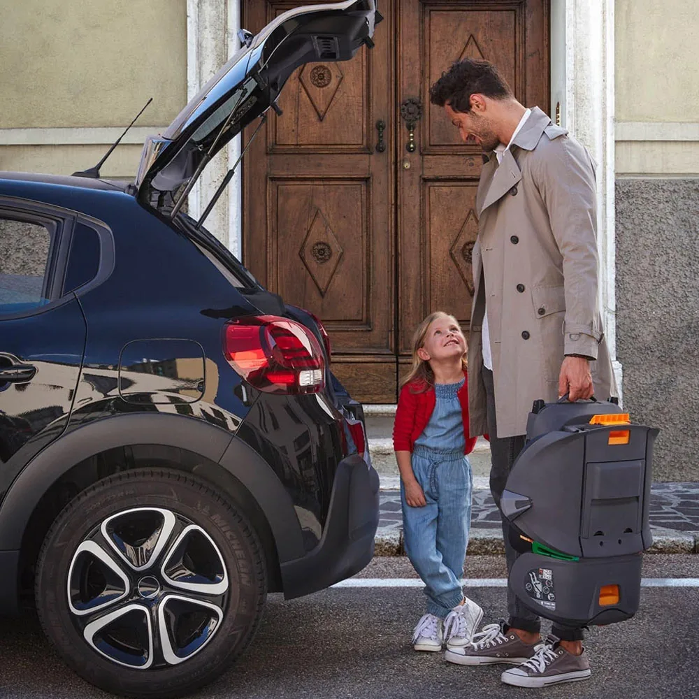 Scaun auto pentru copii Chicco FoldGo India Ink Albastru