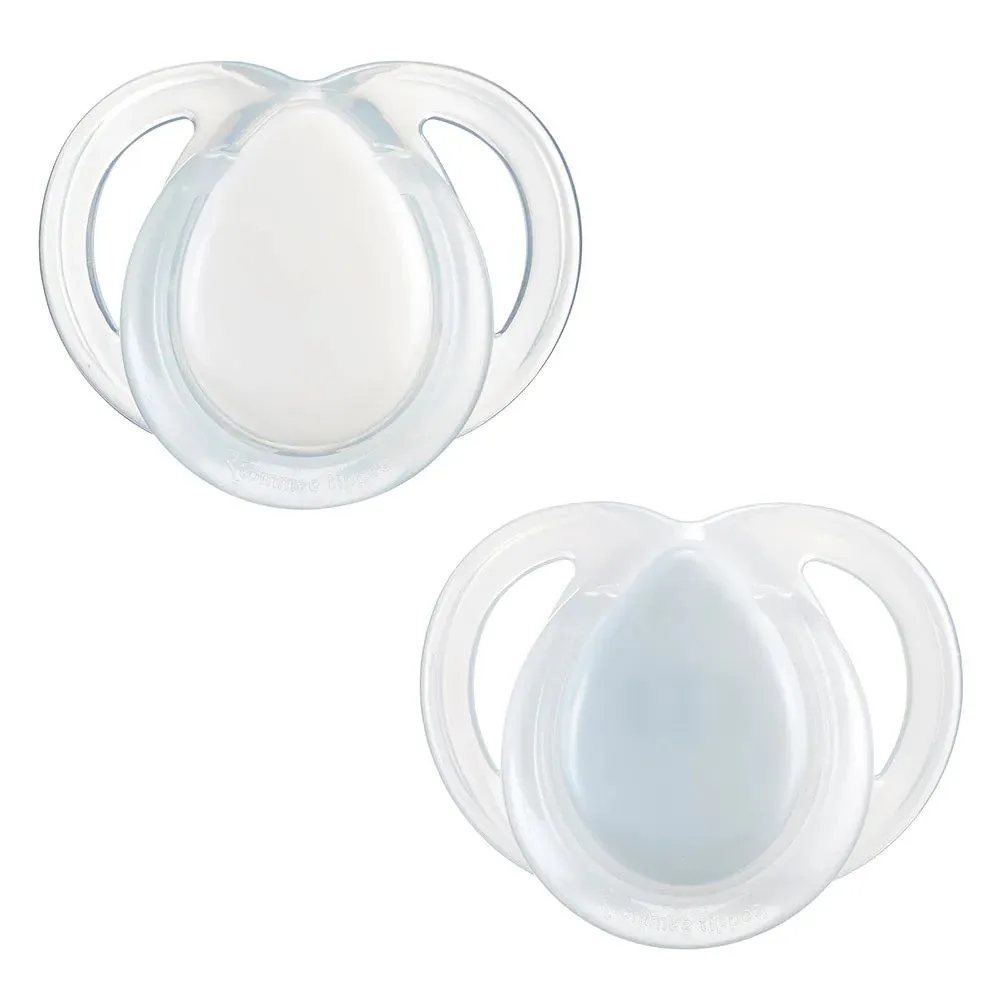 Set 2 suzete ortodontice silicon Tommee Tippee Night 0-6 luni White Blue