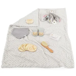 Set cadou 6in1 pentru nou nascut Cangaroo Bearly Gri cu paturica dubla 100x80cm