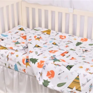 Set complet 7 piese lenjerie si aparatori patut 120x60 cm din bumbac model animalute