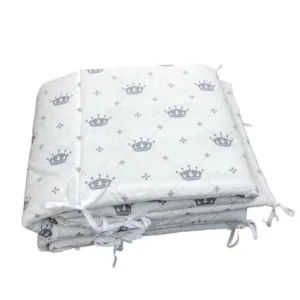 Set de aparatori pufoase h35 pat 140x70 cm DeLuxe Coronite gri pe alb