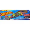 Set de joaca Circuit cu masinuta si obstacole Hot Wheels
