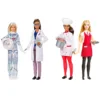 Set de joaca cu 2 papusi Barbie Profesii