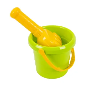 Set de joaca pentru nisip TechnoK cu galeata verde si 4 accesorii
