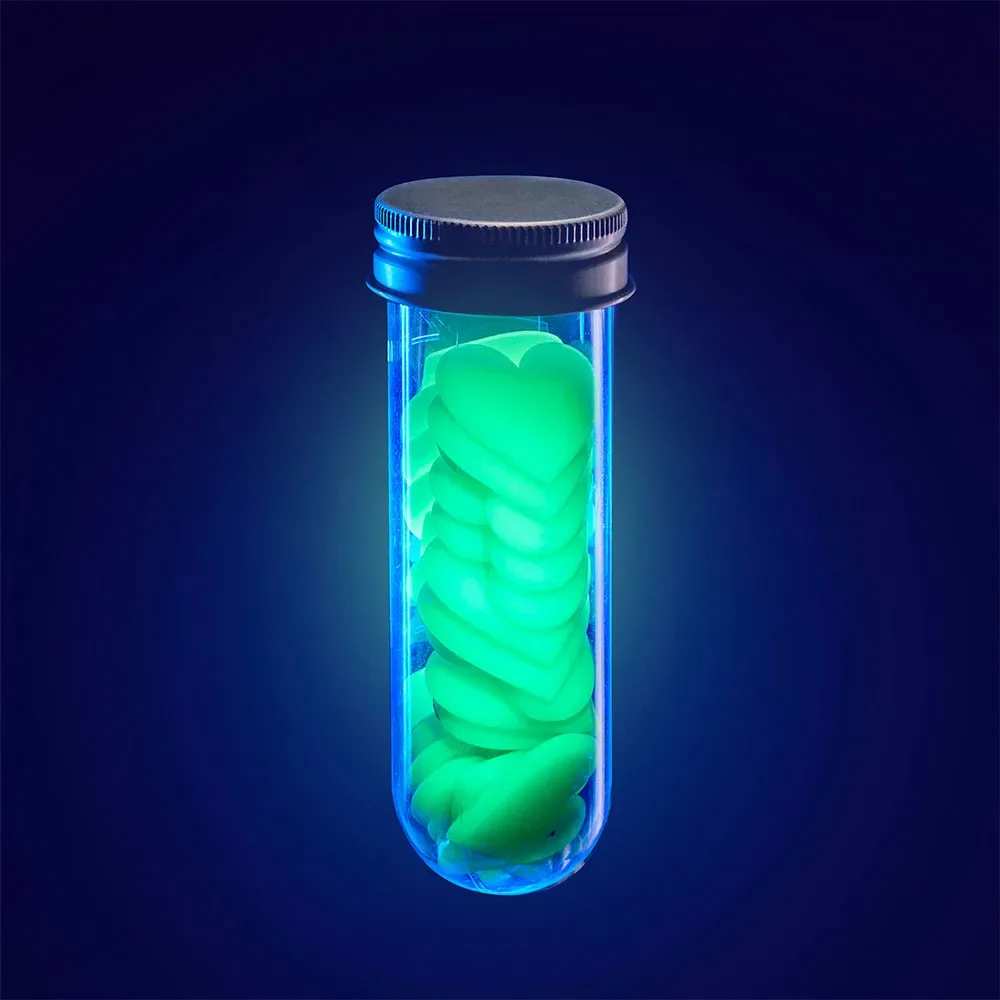 Set decorativ fosforescent Inimi stralucitoare Glowing Imaginations